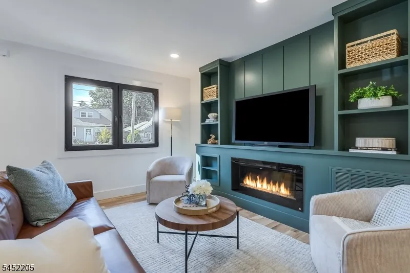 17 Berdan Ave Fair Lawn, NJ 07410