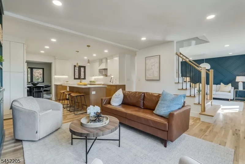 17 Berdan Ave Fair Lawn, NJ 07410