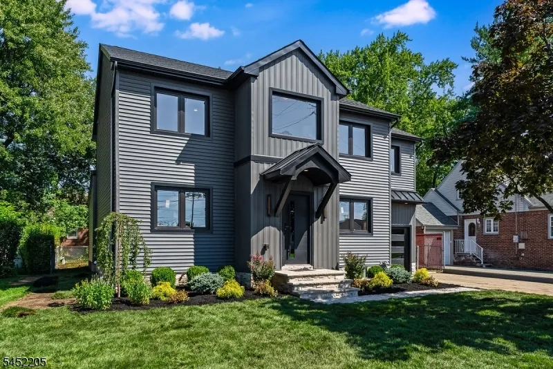 17 Berdan Ave Fair Lawn, NJ 07410