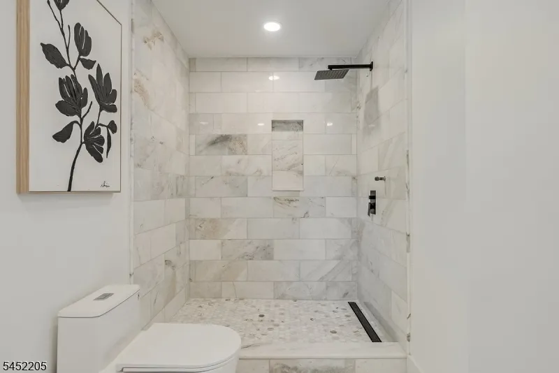 17 Berdan Ave Fair Lawn, NJ 07410