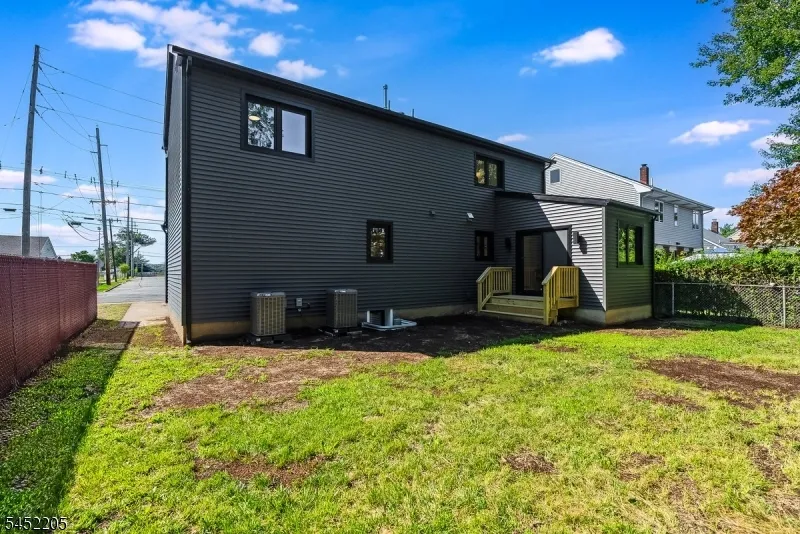 17 Berdan Ave Fair Lawn, NJ 07410
