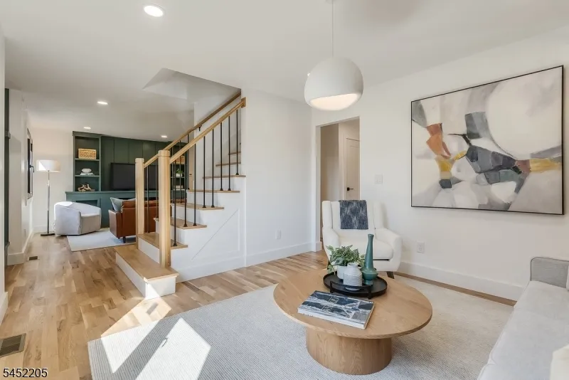 17 Berdan Ave Fair Lawn, NJ 07410