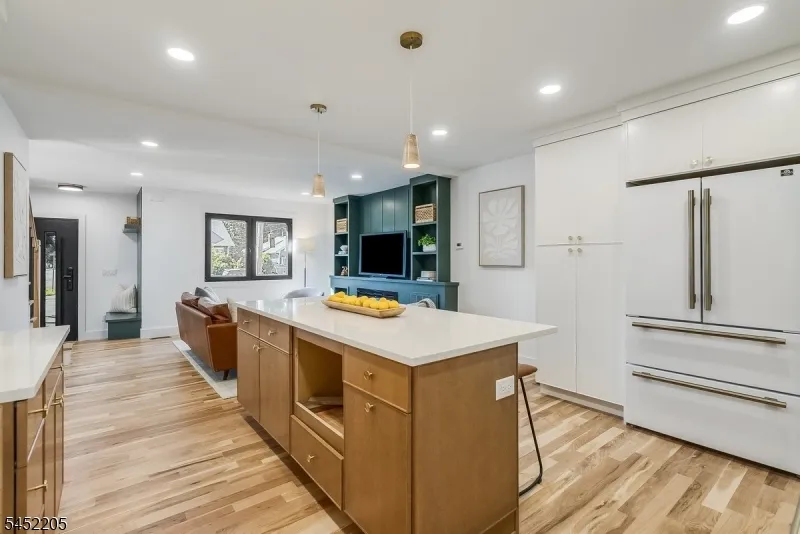 17 Berdan Ave Fair Lawn, NJ 07410
