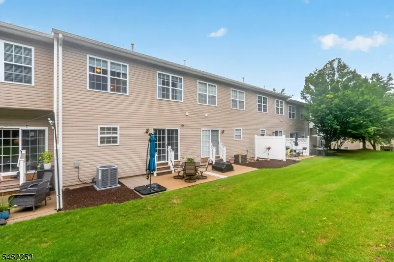 252 Ridge Dr Pompton Lakes, NJ 07442