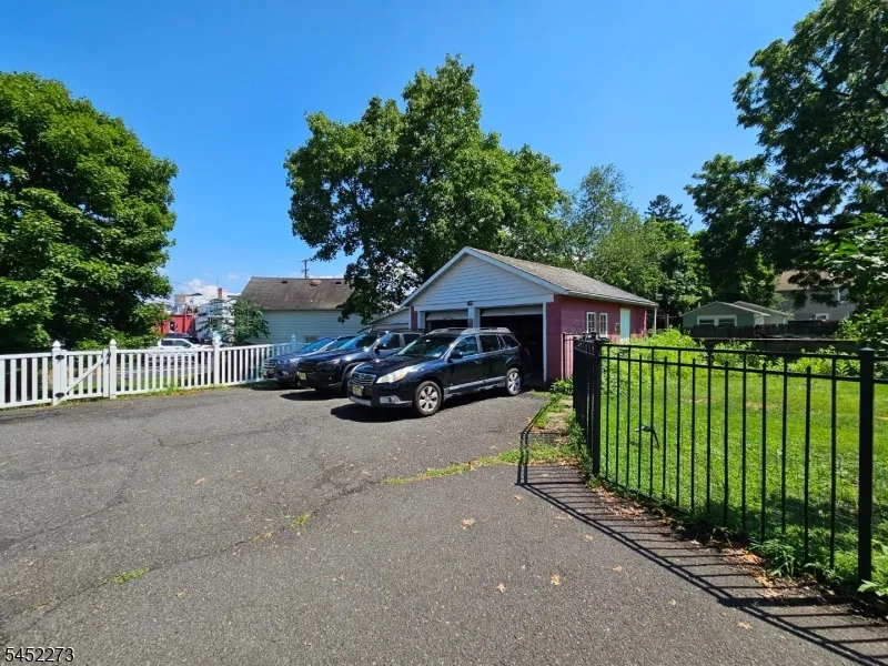 55 Park Ave Flemington, NJ 08822