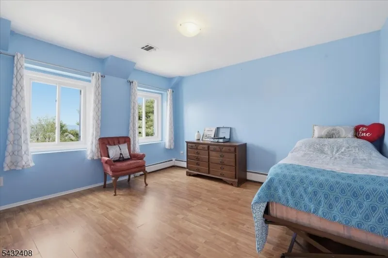 112 Knob Hill Rd Washington, NJ 07840