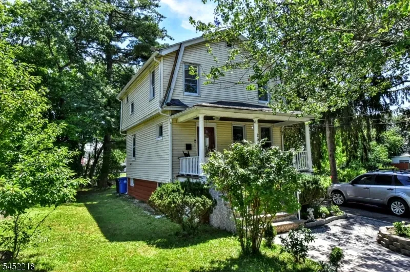 257 Epps Ave Englewood City, NJ 07631