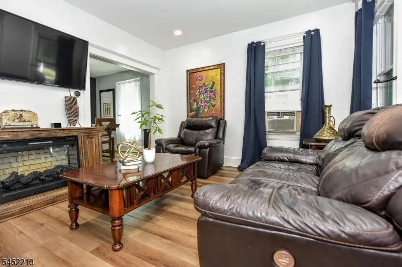 257 Epps Ave Englewood City, NJ 07631