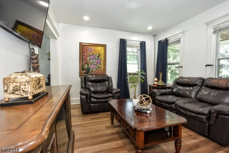 257 Epps Ave Englewood City, NJ 07631