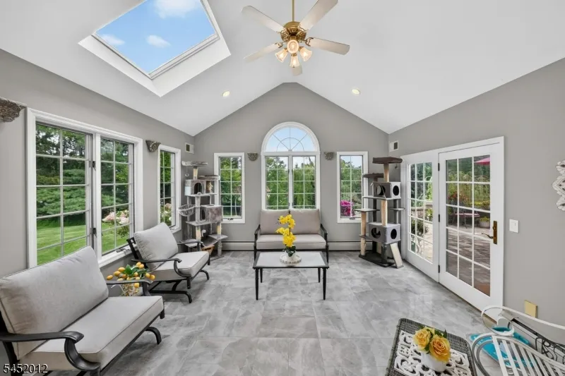 26 Shy Creek Rd Alexandria, NJ 08867