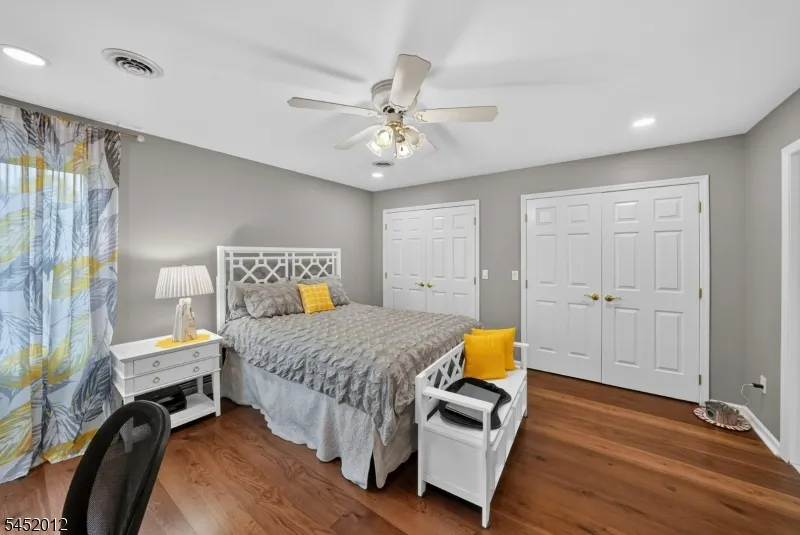 26 Shy Creek Rd Alexandria, NJ 08867
