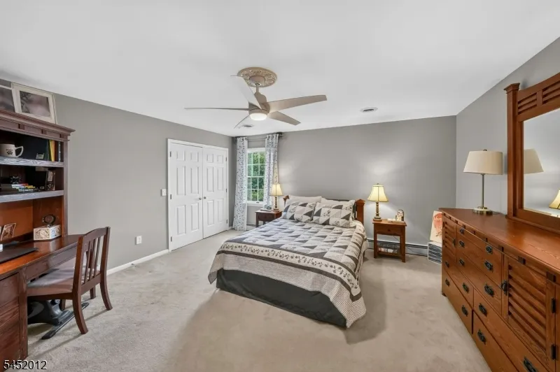 26 Shy Creek Rd Alexandria, NJ 08867