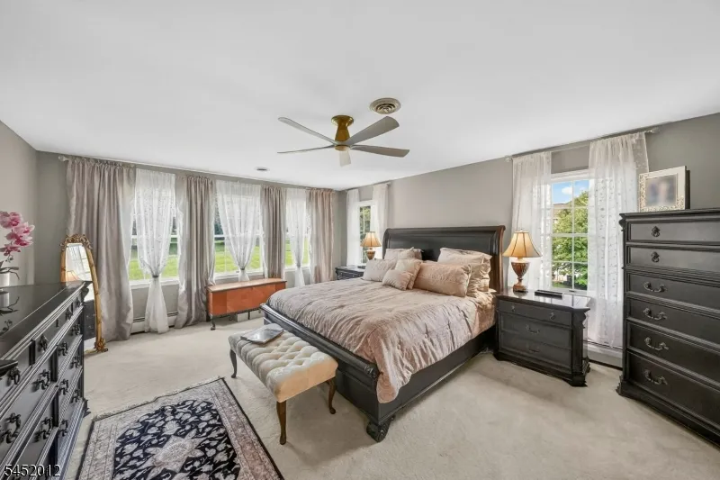 26 Shy Creek Rd Alexandria, NJ 08867