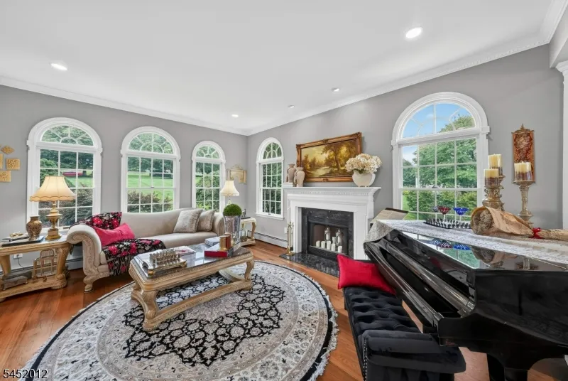 26 Shy Creek Rd Alexandria, NJ 08867
