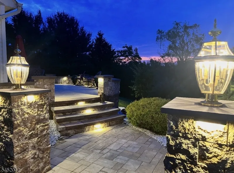 26 Shy Creek Rd Alexandria, NJ 08867