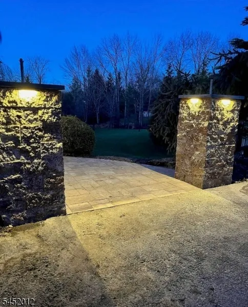 26 Shy Creek Rd Alexandria, NJ 08867