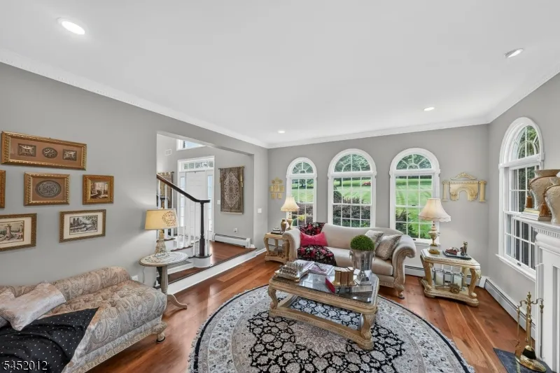 26 Shy Creek Rd Alexandria, NJ 08867
