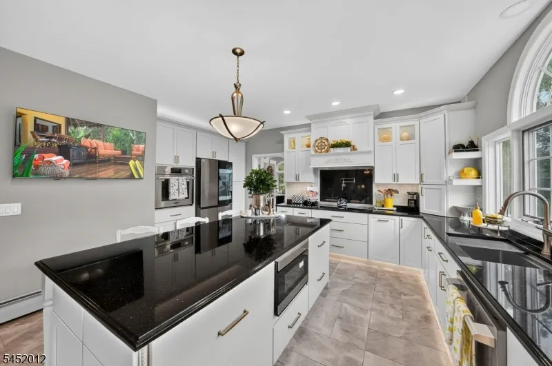 26 Shy Creek Rd Alexandria, NJ 08867