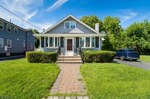 30 Huff St