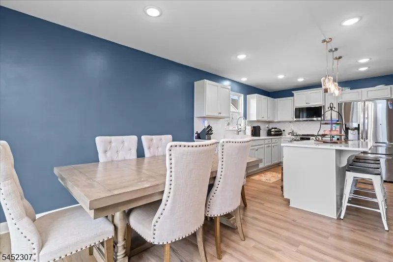 31 Lam Dr Hardyston, NJ 07419