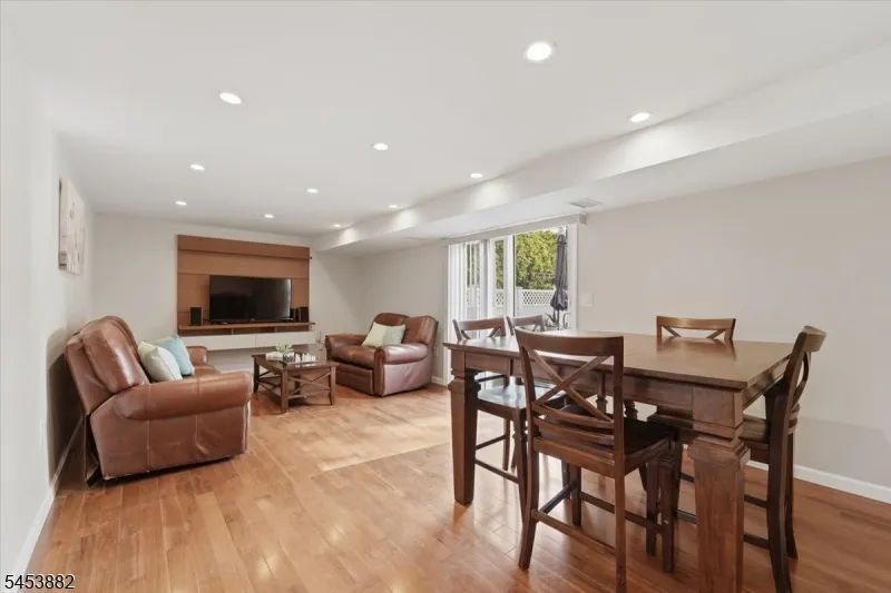 5350 Orchard St Piscataway, NJ 08854