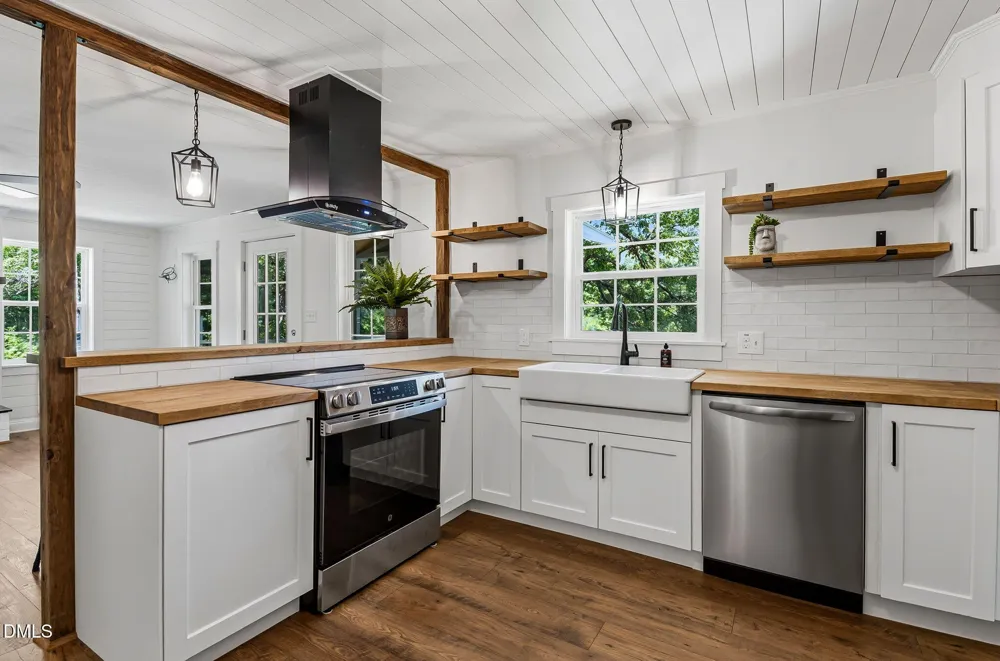 4696 James Royster Road Oxford, NC 27565