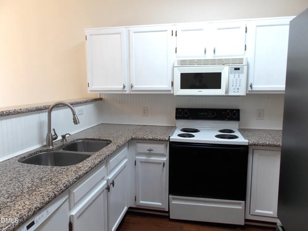 106 Pointe Crest Court Cary, NC 27513