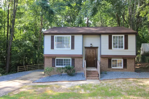 408 Drolmond Drive