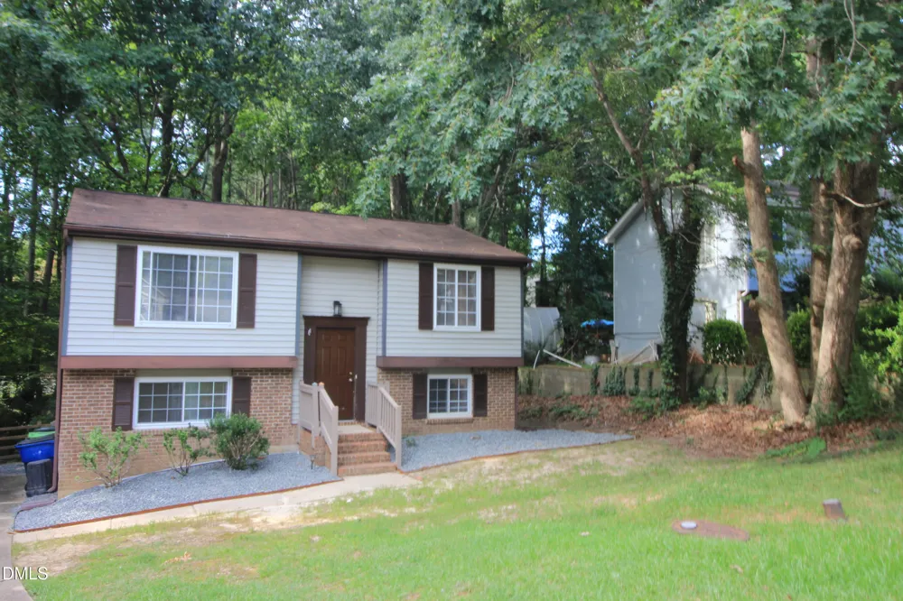 408 Drolmond Drive Raleigh, NC 27615