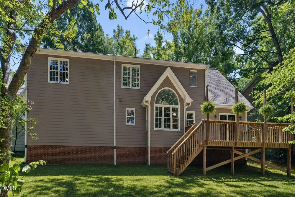 1006 Oakwell Court Apex, NC 27502