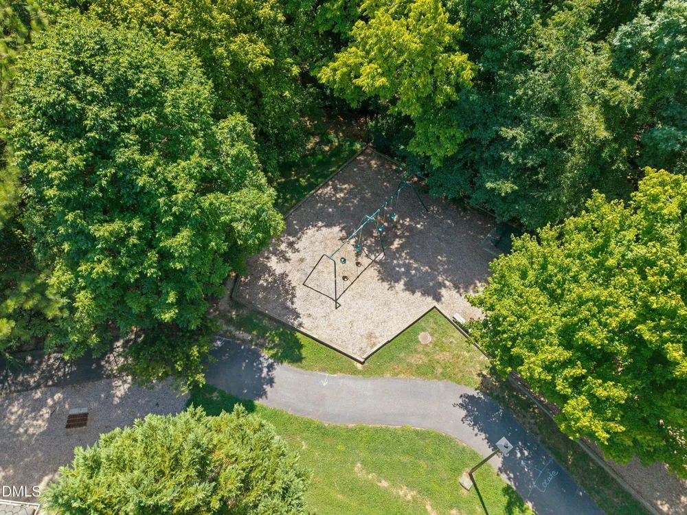 1006 Oakwell Court Apex, NC 27502