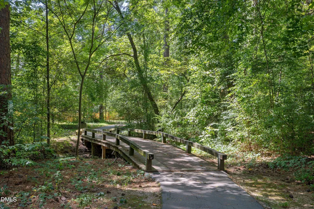 1006 Oakwell Court Apex, NC 27502