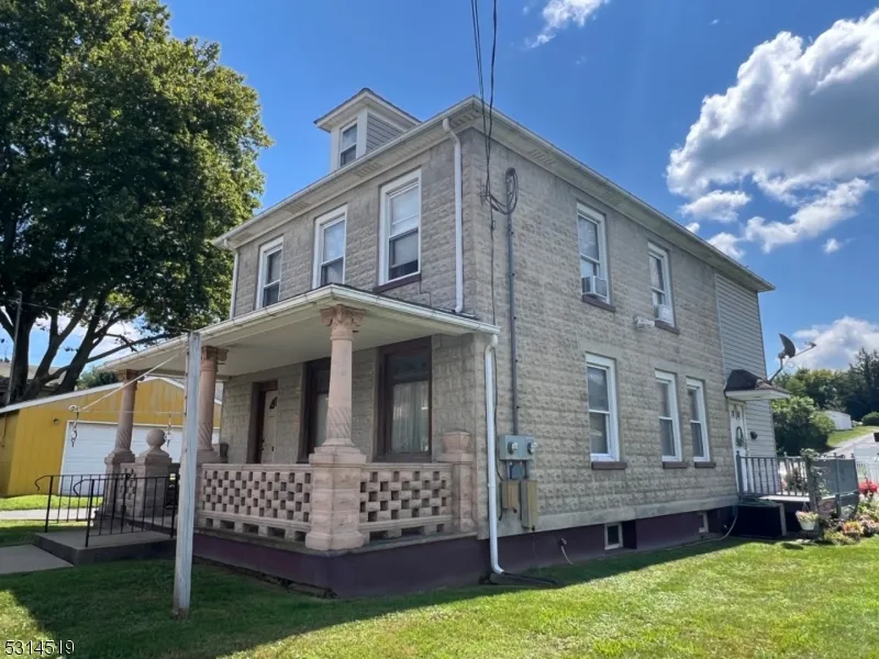 370 Pursel St Phillipsburg Town, NJ 08865