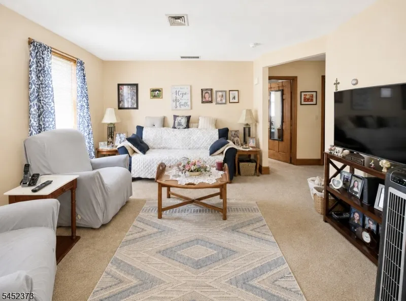 370 Pursel St Phillipsburg Town, NJ 08865