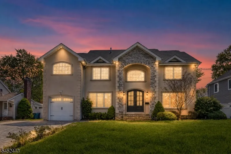 49 Hall Dr Clark, NJ 07066