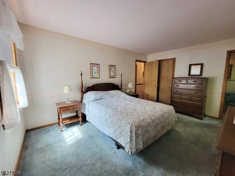 484 Stony Brook Dr Bridgewater, NJ 08807