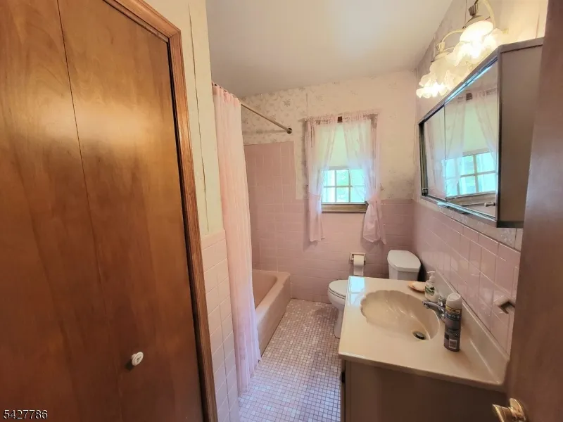 484 Stony Brook Dr Bridgewater, NJ 08807