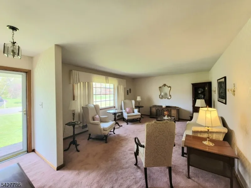 484 Stony Brook Dr Bridgewater, NJ 08807