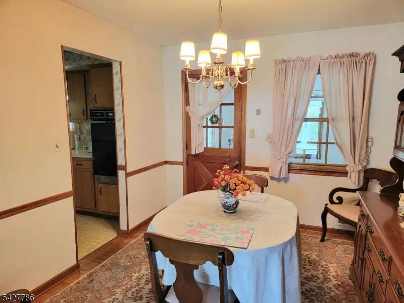484 Stony Brook Dr Bridgewater, NJ 08807