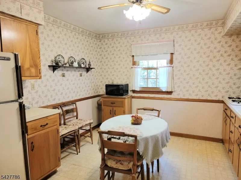 484 Stony Brook Dr Bridgewater, NJ 08807