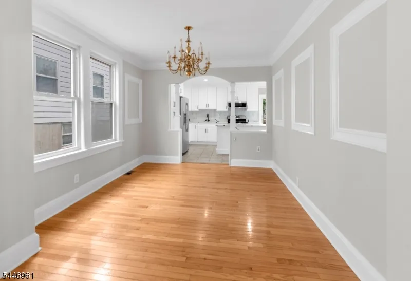 521 E Blancke St Linden City, NJ 07036