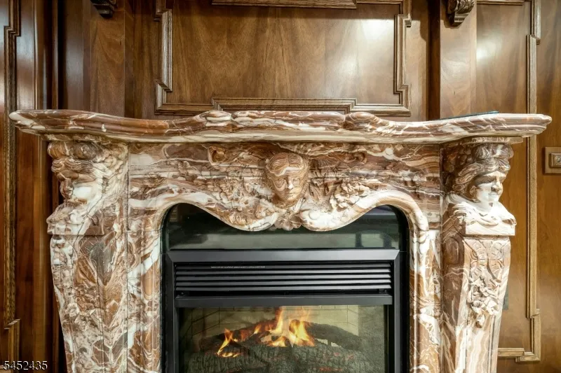 8 Driftwood Drive Livingston, NJ 07039
