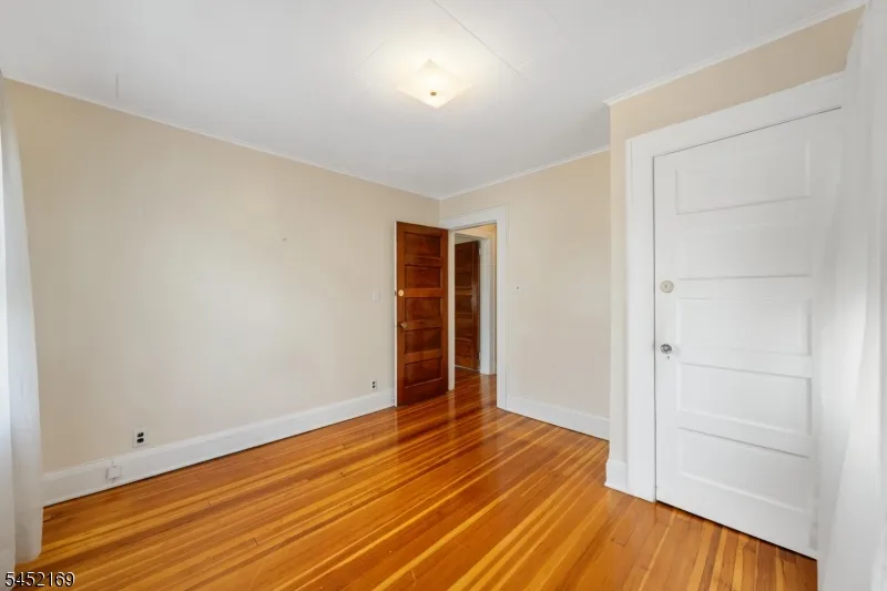 710 Bailey Ave Elizabeth City, NJ 07208