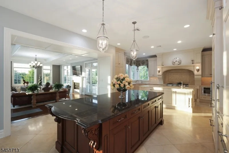 25 Tall Timber Ln Bernards, NJ 07920