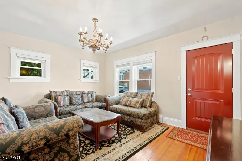 565 Grace Ave Phillipsburg Town, NJ 08865