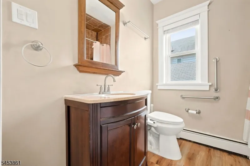565 Grace Ave Phillipsburg Town, NJ 08865