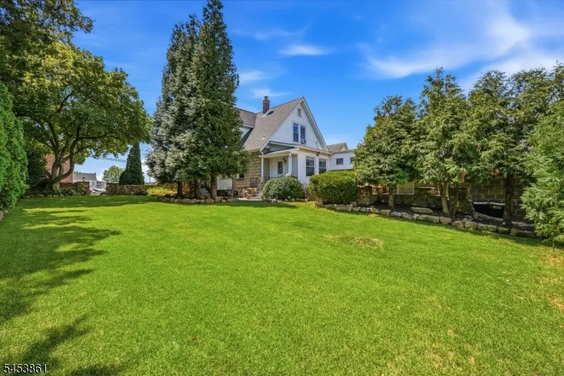 565 Grace Ave Phillipsburg Town, NJ 08865