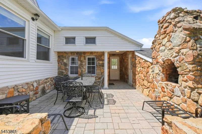 565 Grace Ave Phillipsburg Town, NJ 08865