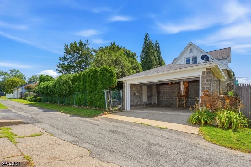 565 Grace Ave Phillipsburg Town, NJ 08865