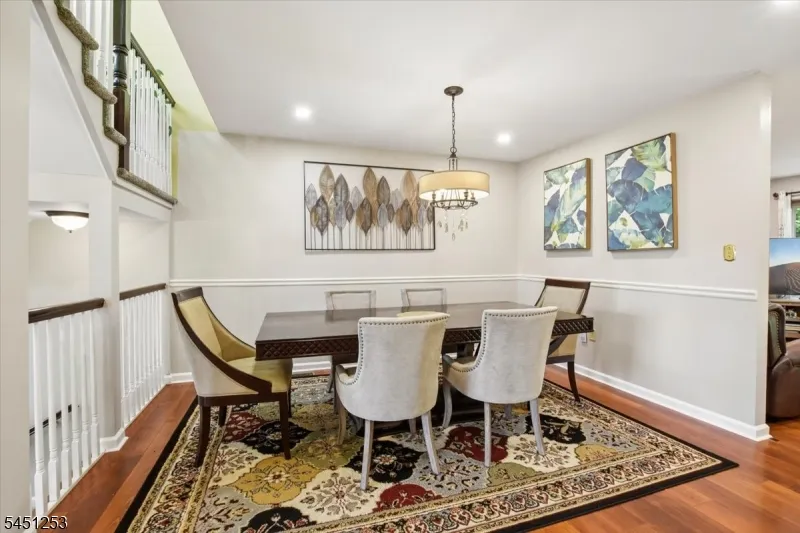 37 Woodmont Dr Randolph, NJ 07869